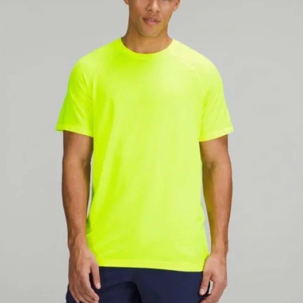 Lululemon Mens Short Sleeve Performance Shirt Neon Yellow